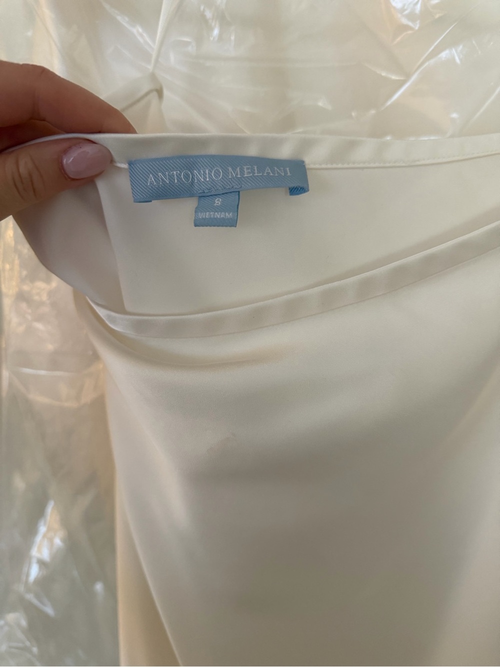 ANTONIO MELANI Ivory Satin Set with Feather Cuffs - Picture 6 of 15